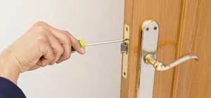 Affordable Locksmith Services Chicago, IL 312-288-7582 Affordable Locksmith Services Chicago, IL 312-288-7582 - trunk-unlock-01